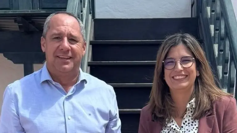 Los dos concejales del PP de Yaiza en una imagen de archivo