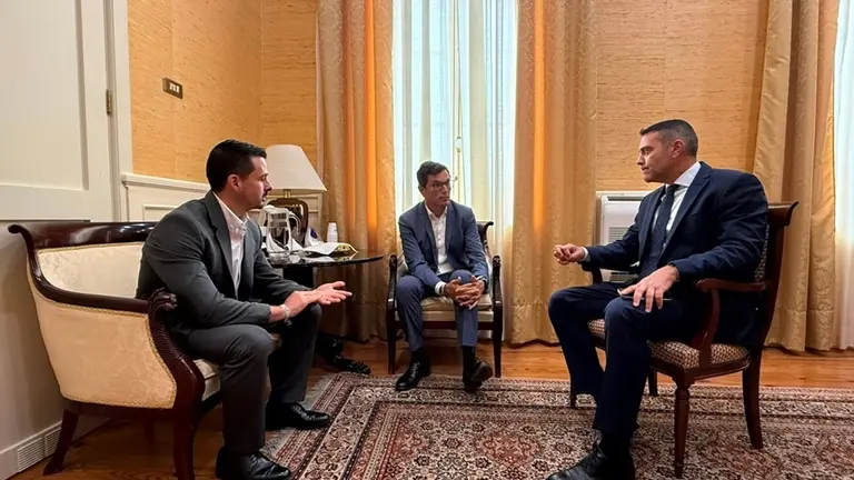 Reuni&oacute;n David Toledo, Oswaldo Betancort y Pablo Rodr&iacute;guez.