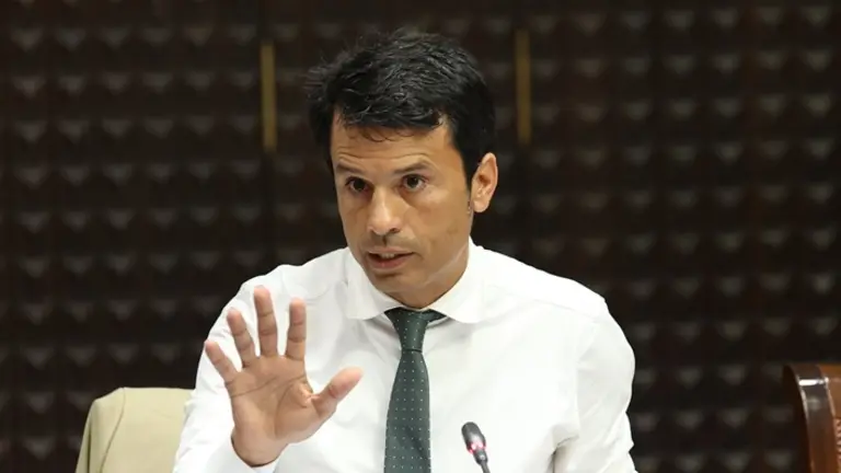 Marcos Bergaz (PSOE) este viernes en el Parlamento canario.