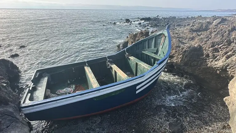 Imagen de la patera que lleg&oacute; esta semana al norte de la Isla