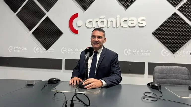Oswaldo Betancort en el programa "A Buena Hora" de Cr&oacute;nicas Radio.