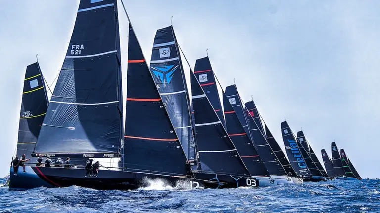 Primera jornada de la  Marina Rubic&oacute;n Lanzarote 52 SUPER SERIES Sailing Week.