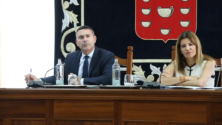 Mar&iacute;a Jes&uacute;s Tovar y Oswaldo Betancort.