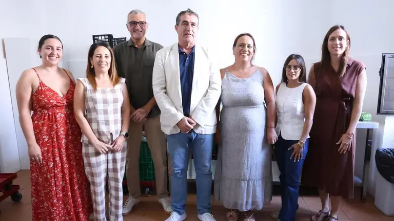 Visita de Francisco Candil y Marci Acu&ntilde;a a la Fundaci&oacute;n Flora Acoge