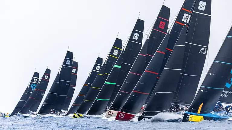 Imagen de archivo de una regata.