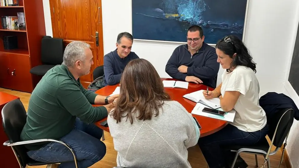 Imagen del encuentro con el concejal Jacobo Lemes al frente