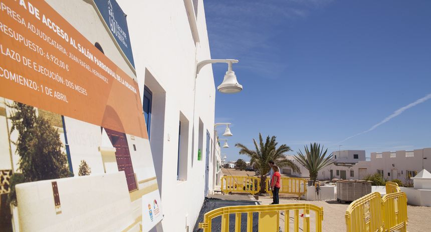 OBRAS EN LA GRACIOSA (ARCHIVO)