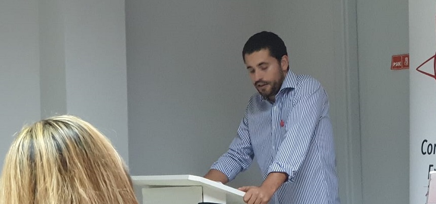 Jose González Pérez dando su discurso de presentación