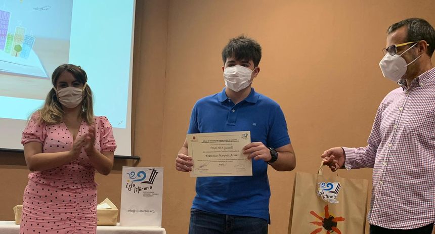 Entrega premios Cuentos Confinados 4