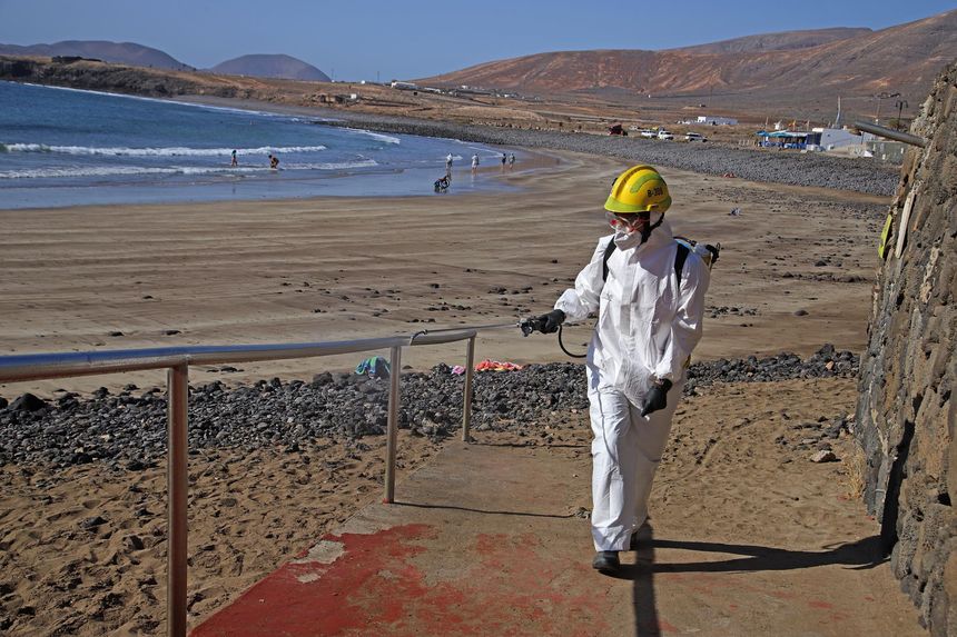 Desinfeción calles y espacios públicos (6) Sergio Foto