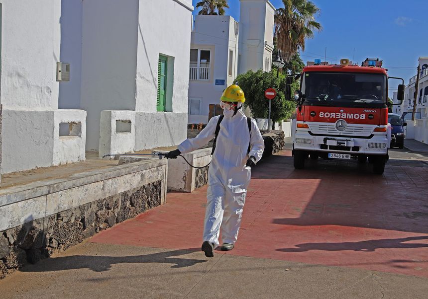 Desinfeción calles y espacios públicos (1) Sergio Foto