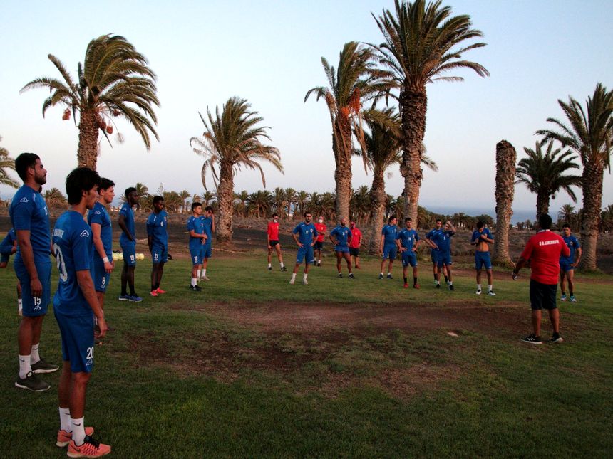 ENTRENAMIENTO UD LANZAROTE (1)