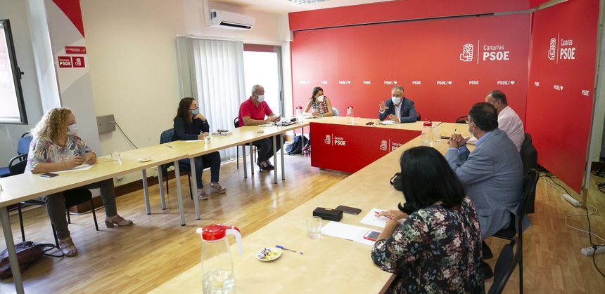 Encuentro Ángel Víctor Torres con senadores y senadoras canarias (1)