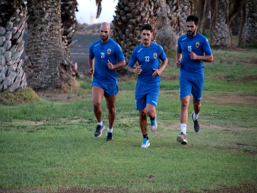 PRETEMPORADA UD LANZAROTE (1)