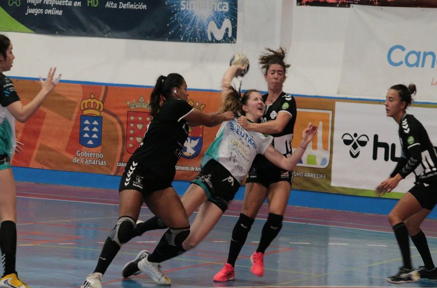 BALONMANO. CICAR LANZAROTE - GUARDÉS (8)
