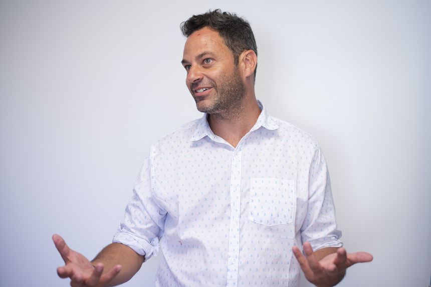 Jose Alberto Medina, El mundo en un piano