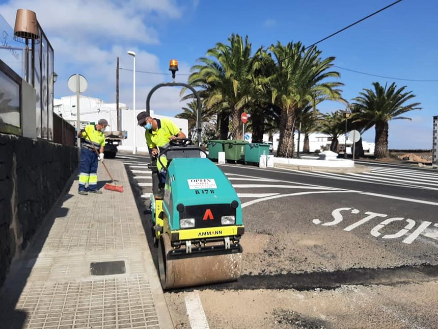 REASFALTANDO TRAS OBRAS ELECTRICIDAD