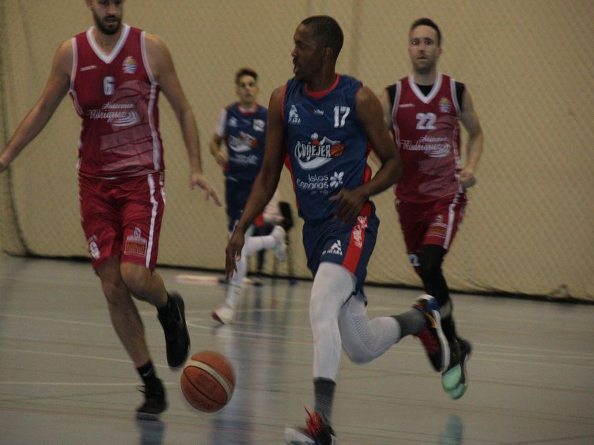 PREVIA. FUENLABRADA - ALOE PLUS LANZAROTE CONEJEROS (3)