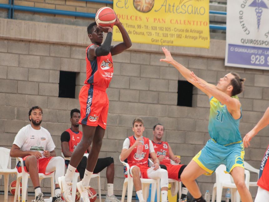 PREVIA. ALOE PLUS LANZAROTE CONEJEROS - UROS DE RIVAS (3)