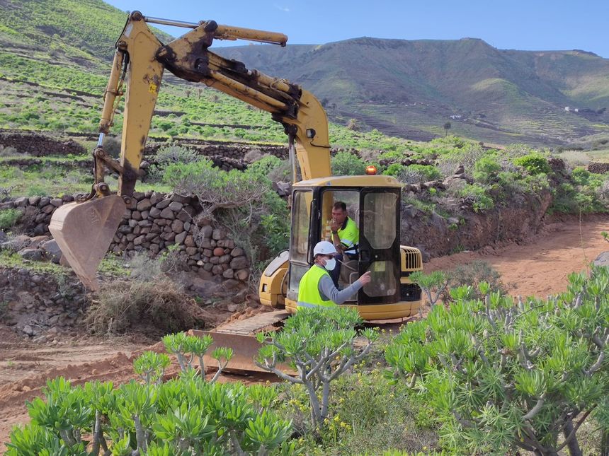 f3a14a26-0597-4c4b-a949-ee3321356a08