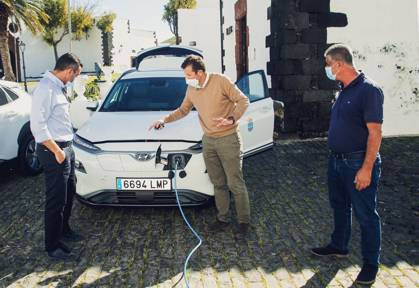 COCHES ELEìCTRICOS TEGUISE 2