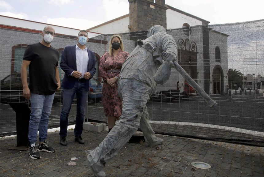 RESTAURACIOìN ESCULTURAS TEGUISE 2