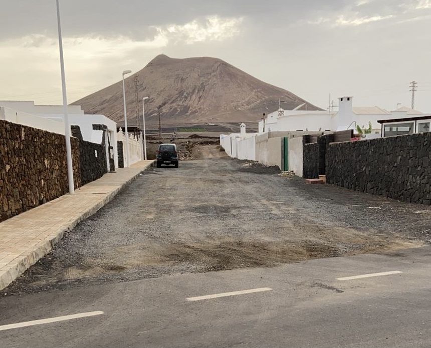 f9a174ec-a2bb-410b-b70e-c9dcc3a823a4