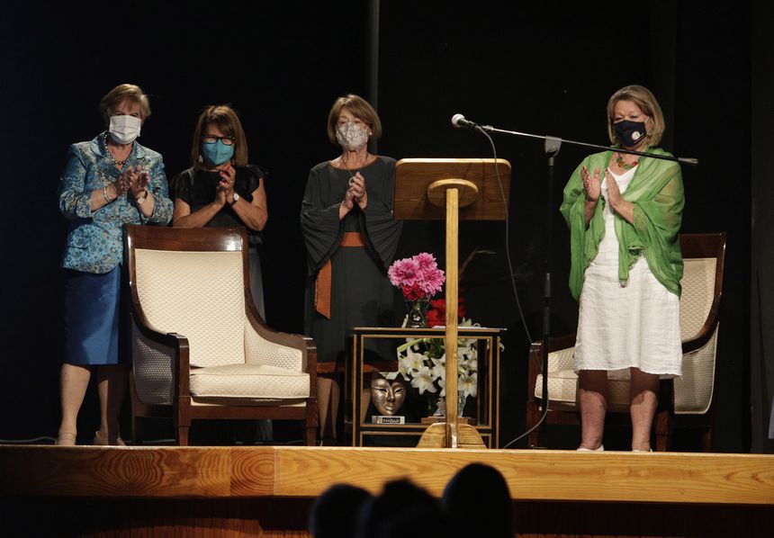 MUJERES DE AYER Y DE HOY TEGUISE 2