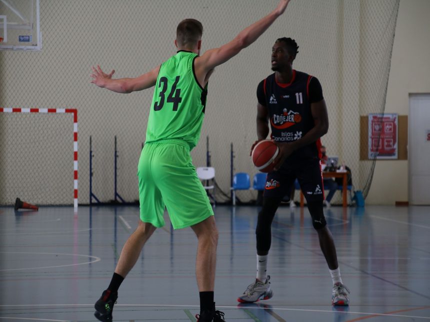 PREVIA. LUJISA GUADALAJARA BVASKET - CONEJERO (1)