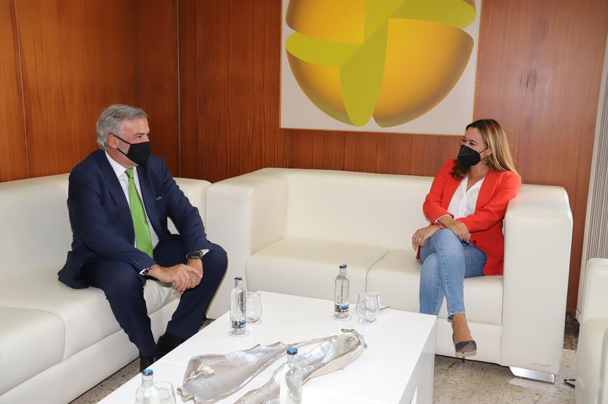 Recepción con D.LLuís Serra, Rector de la Universidad de Las Palmas (5)
