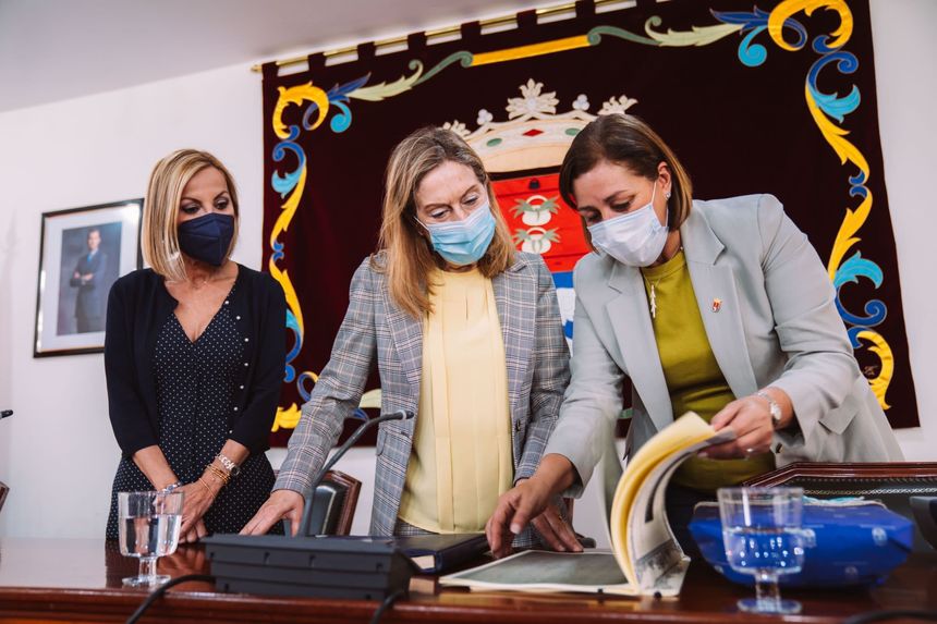 774571e8-e339-436d-86c5-ad8325aeb369