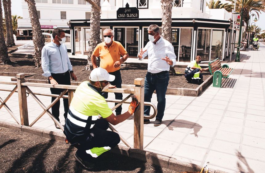 TRABAJANDO EN COSTA TEGUISE 1