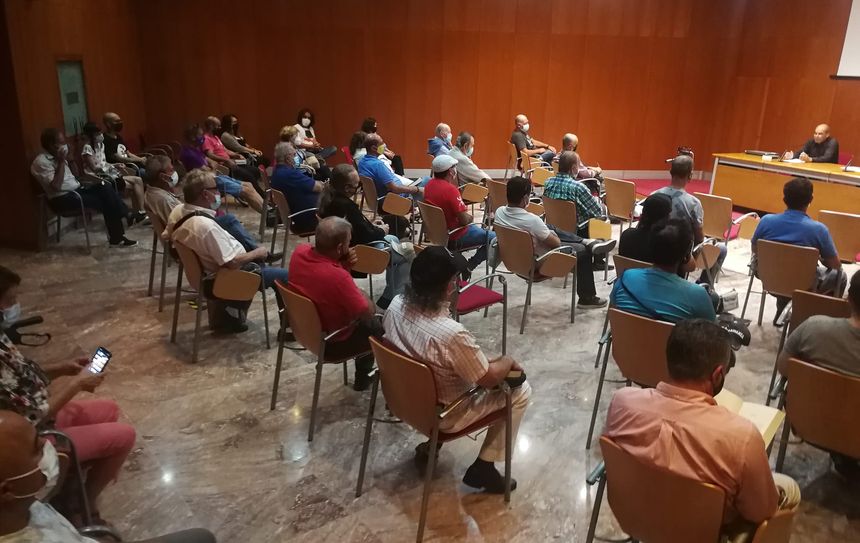 Asistentes a la presentación del libro 8