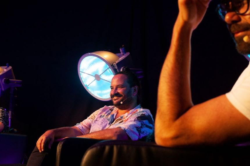 Roy Galán en un momento del debate