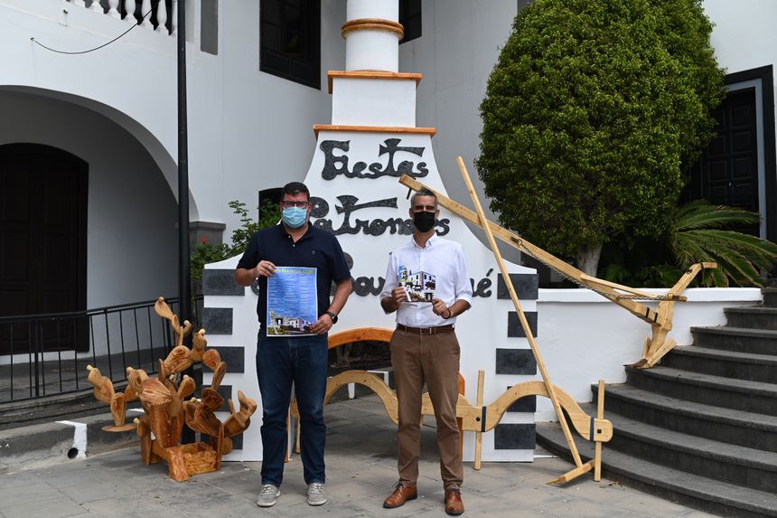 ALCALDE Y CONCEJAL DE FESTEJOS SB PRESENTACIÓN PROGRAMA FIESTAS PATRONALES 2021 (2)