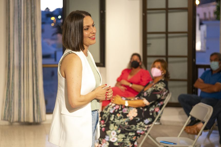 B28DF0F6-FB52-4748-AEBB-7E6A7E69A3EC_1_105_c