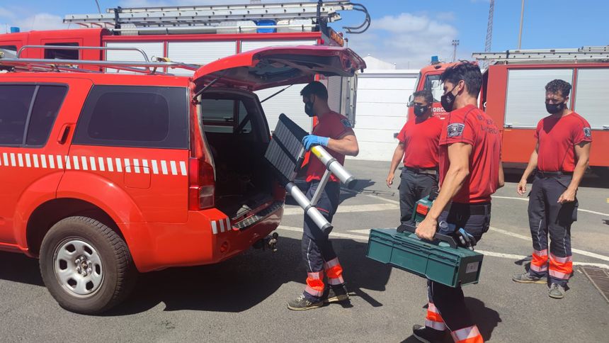 Equipo Bomberos Lzte para La Palma (3)