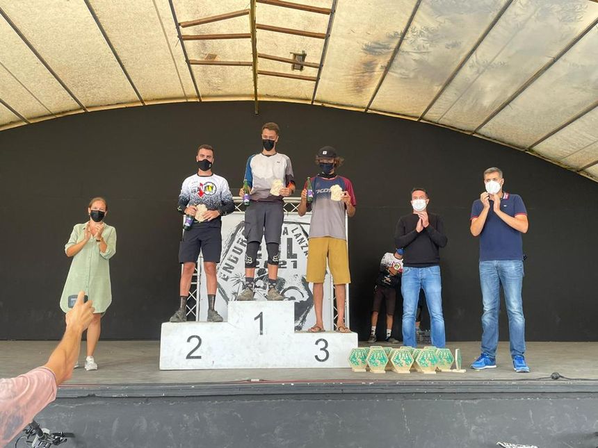 WhatsApp Image 2021-10-10 at 15.37.53 (3)