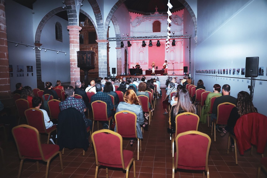 CONCIERTO ANYELIěA Y YORIELL 3