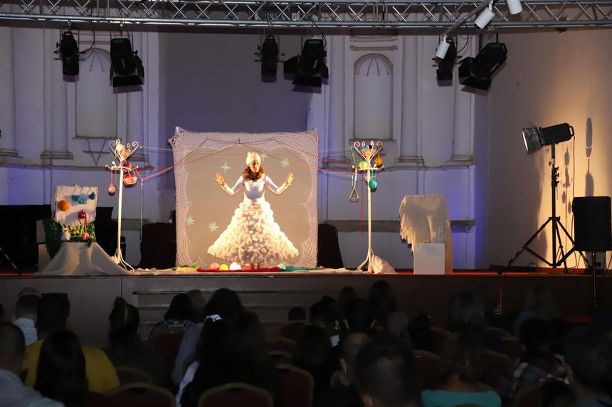 𝗟𝗮𝗻𝗮 𝗱𝗲 𝗹𝘂𝗻𝗮 (4)