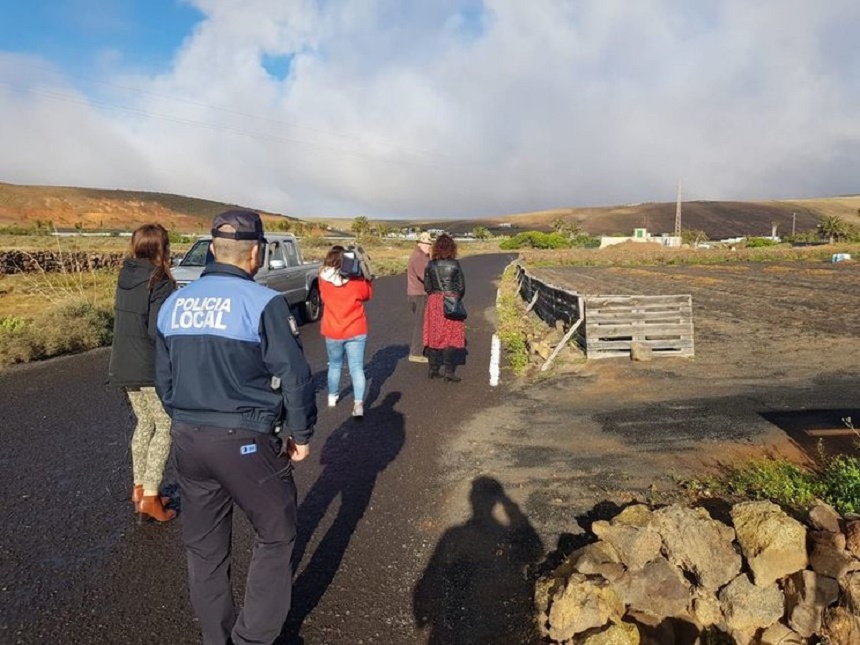 POLICIěA EN FINCAS TEGUISE