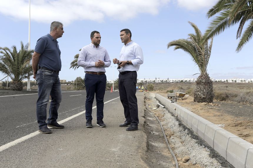 Trabajo-aceras-de-Costa-Teguise-1