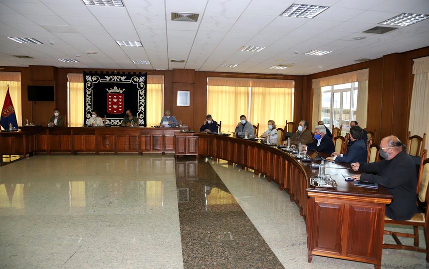 Reunión con Cofradías, patronal, Cámara de Comercio y alcaldes (4) - copia