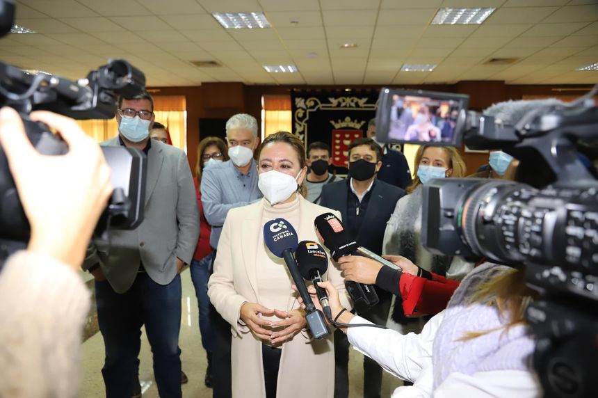 Reunión con Cofradías, patronal, Cámara de Comercio y alcaldes (11) - copia