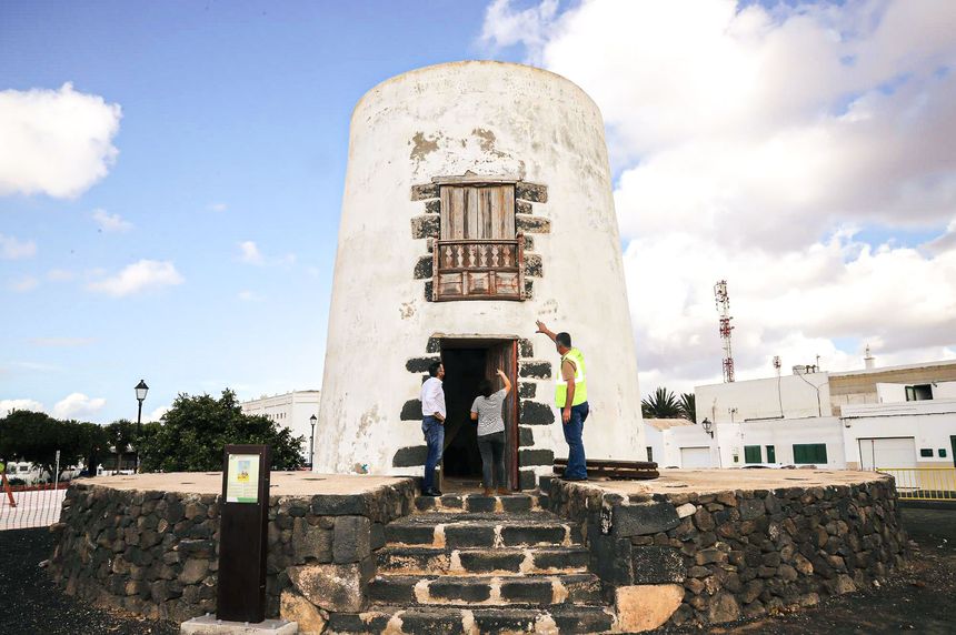 VISITA OBRAS MOLINO TEGUISE 1