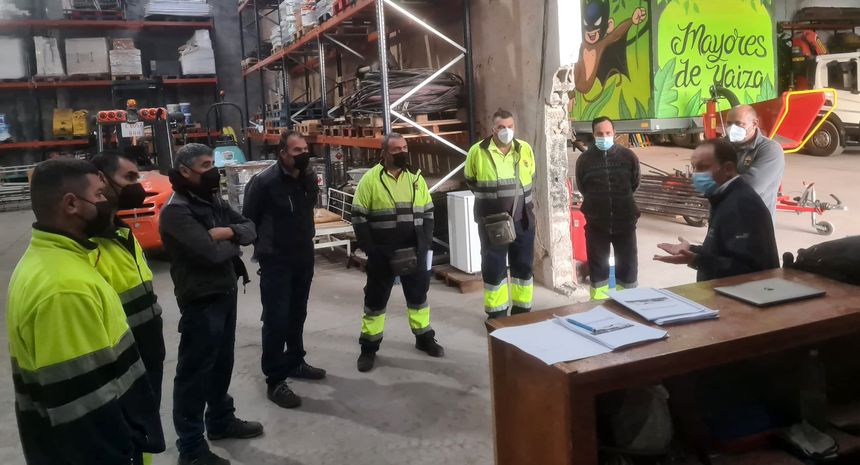 Curso de Grúa hidráulica articulada sobre camión 2