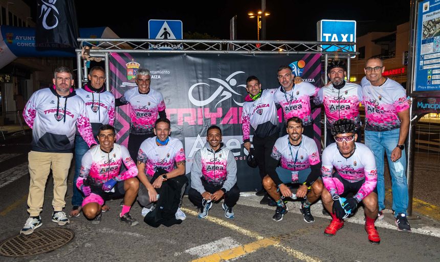 Miembros del Club Deportivo Triyaiza, organizadores de la prueba