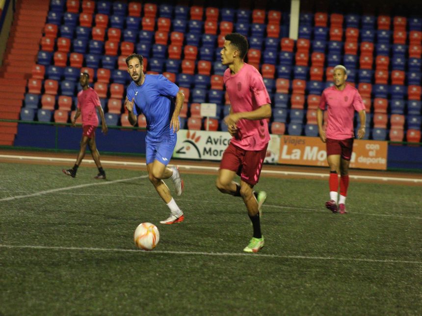 ÚLTIMO ENTRENAMIENTO UD LANZAROTE (2)