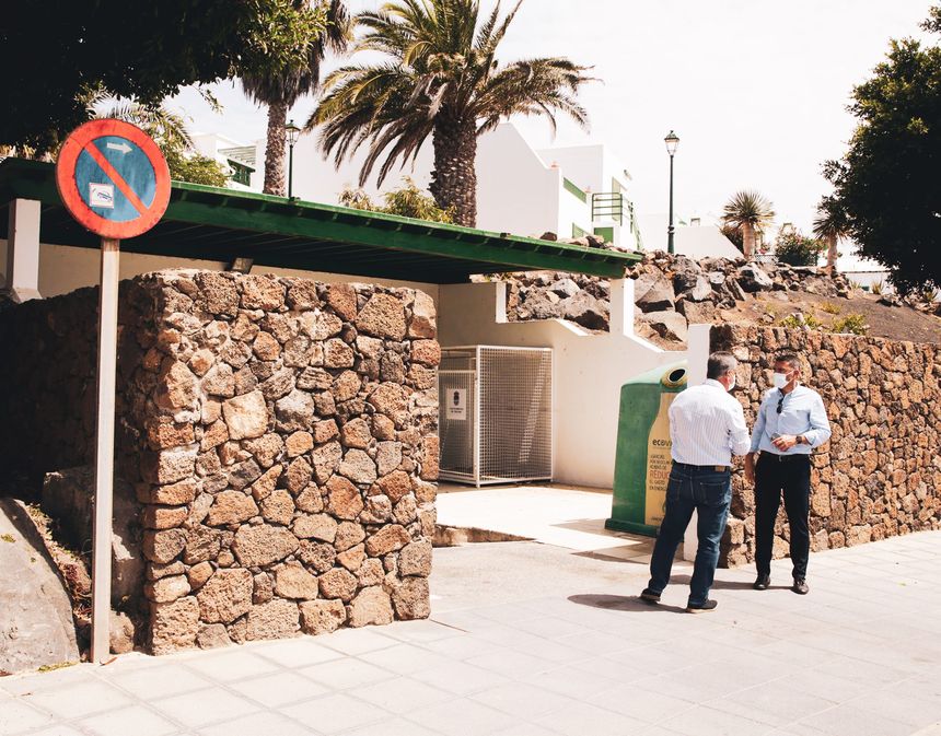 MINI PUNTO LIMPIO (COSTA TEGUISE) 2