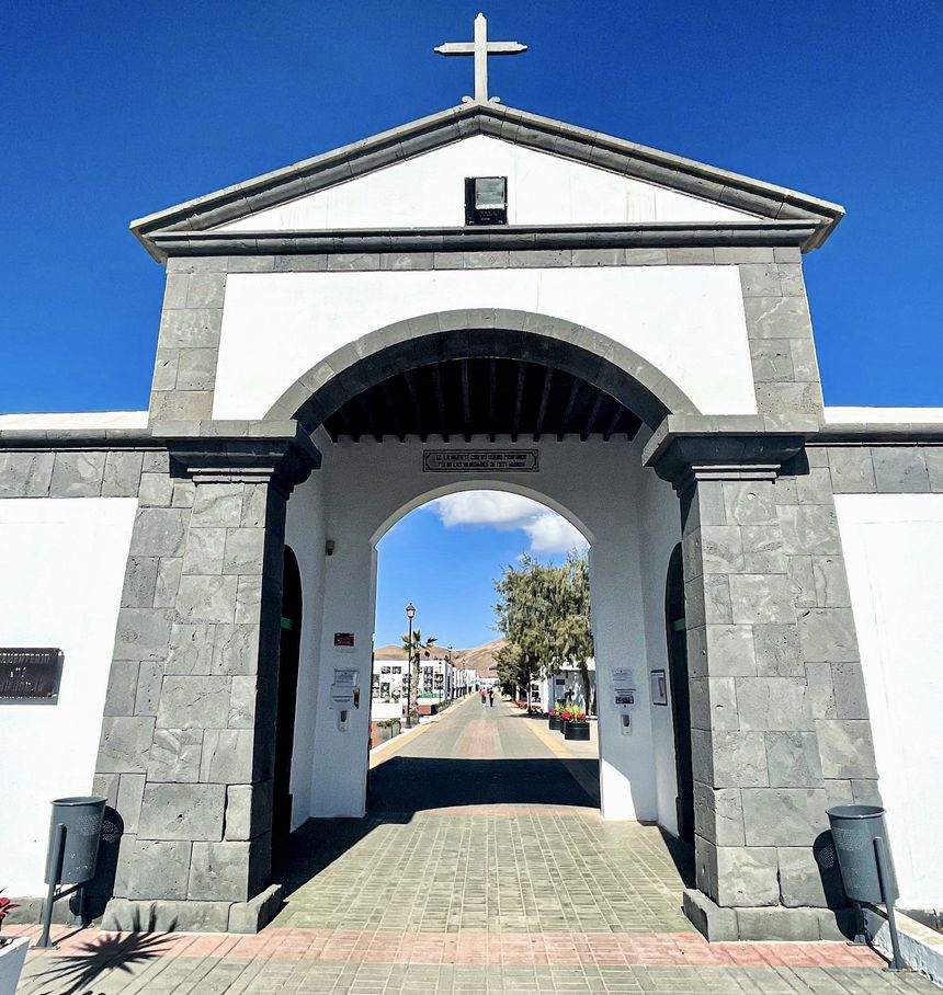 cementerio_San_Roman_fachada_2022